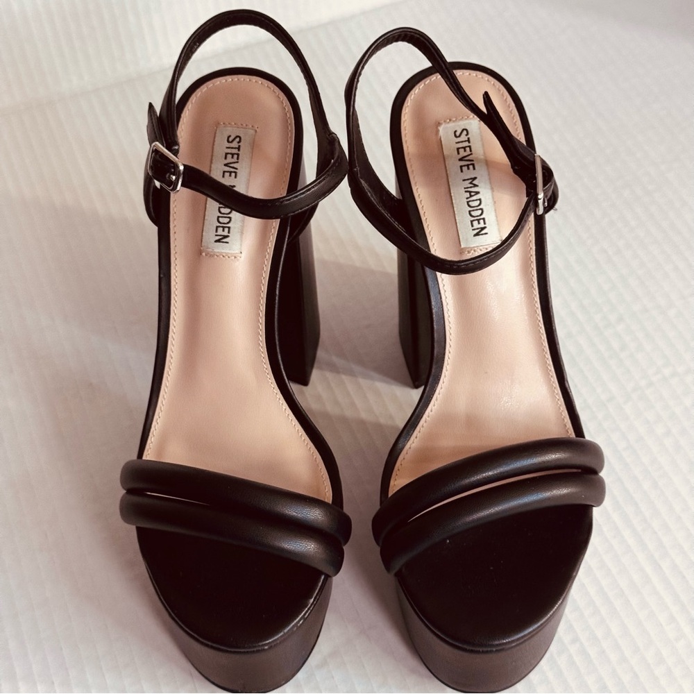 Steve Madden Tille Black Chunky Platform Heels
